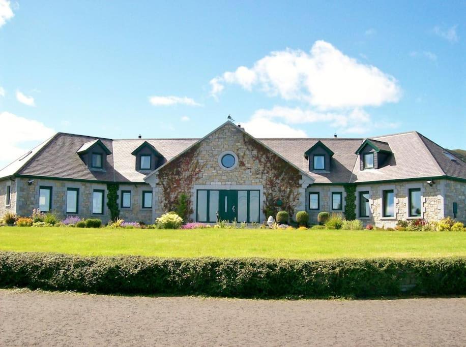 Like Walking Into A Fantastic Novel At Inishowen House Rashenny Esterno foto